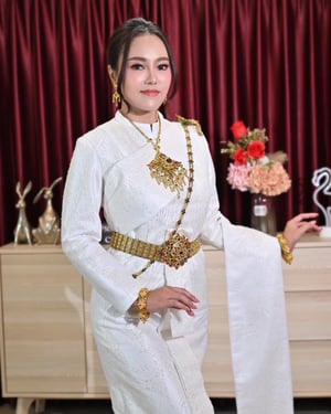 เจ้าสาวชุดไทย ของ Phatzii