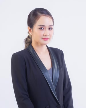 วันนี้ให้บริการคุณโมเดิ้น ลูกค้าประจำของ…