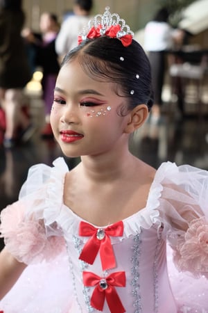 แต่งหน้าเต้นบัลเล่ห์ น้องนาดา ค่าา