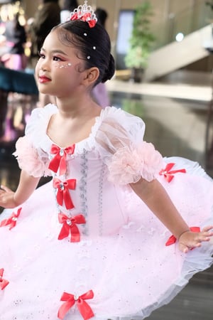 แต่งหน้าเต้นบัลเล่ห์ น้องนาดา ค่าา
