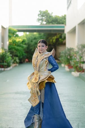 แต่งหน้าเชียร์หรีดเดอร์ น้องเอมมี่ค่า