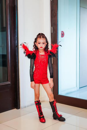 แต่งหน้าทำผมน้องลัลล์ ประกวดร้องเพลง