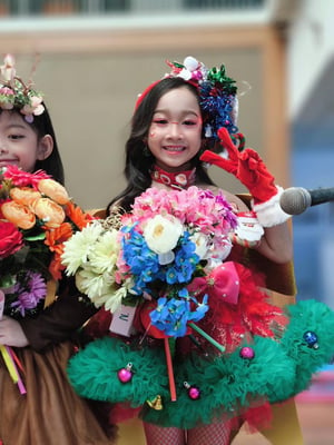 น้องเอญ่า กับงานประกวดวันคริสมาสตร์ ที่