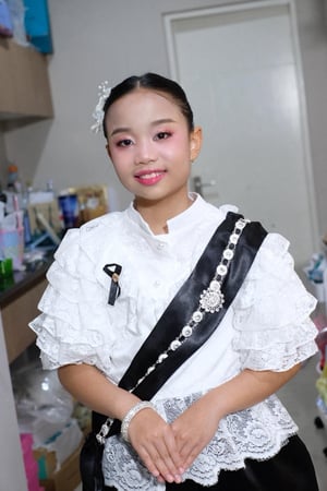 วันนี้แต่งหน้าทำผม น้องจันทร์เจ้า ร่วมเด…