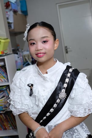 วันนี้แต่งหน้าทำผม น้องจันทร์เจ้า ร่วมเด…