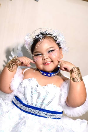 เสกดรัมเมเยอร์นางฟ้าตัวน้อย น้องเฮนน่า ก…