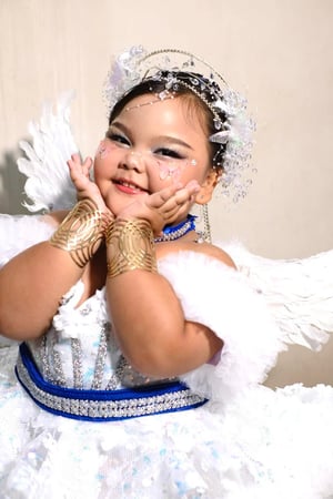 เสกดรัมเมเยอร์นางฟ้าตัวน้อย น้องเฮนน่า ก…