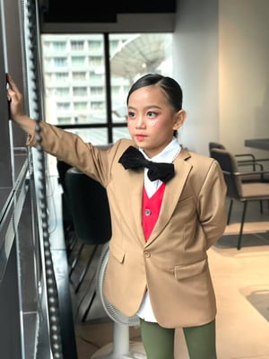 แต่งหน้า-ทำผม น้องเชอลีน แสดงละครที่ตึก…