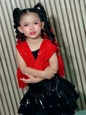 แต่งหน้าทำผมน้องแองจี้ กับงานกีฬาสีโรงเร…