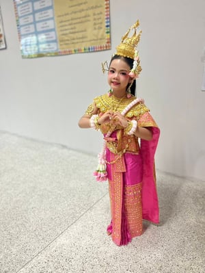 ผลงานการแต่งหน้า นางสุวรรณวัทฉา #งานวันภ…