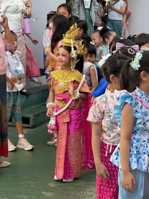 ผลงานการแต่งหน้า นางสุวรรณวัทฉา #งานวันภ…