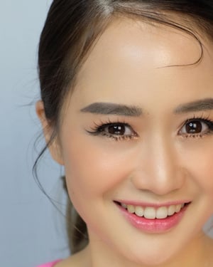 ดูแล หน้า-ผม สวยๆ ให้ CEO สาว ท่านหนึ่ง